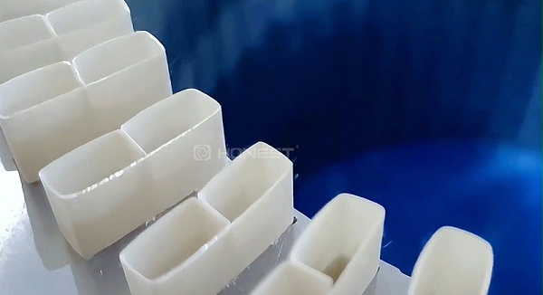 插槽纸特写图-合利士已发布的视频